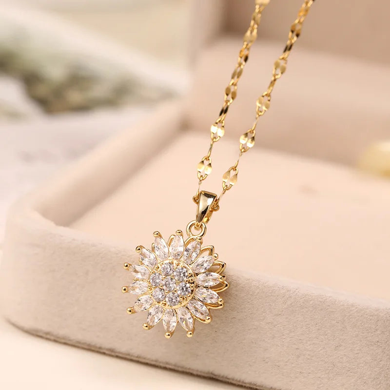 Sun Blossom Spinner Necklace