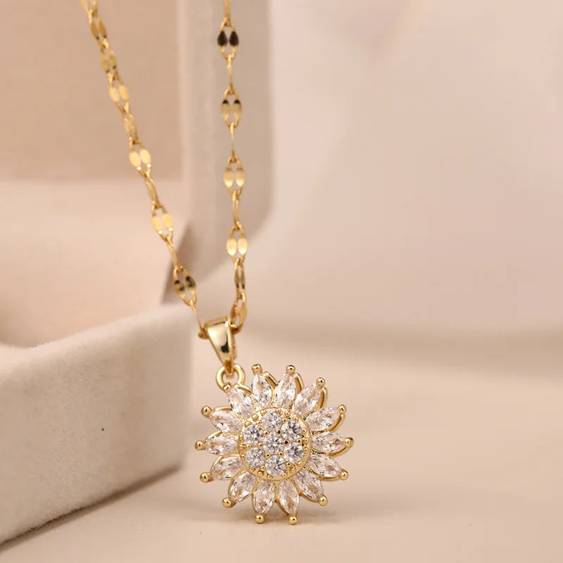 Sun Blossom Spinner Necklace
